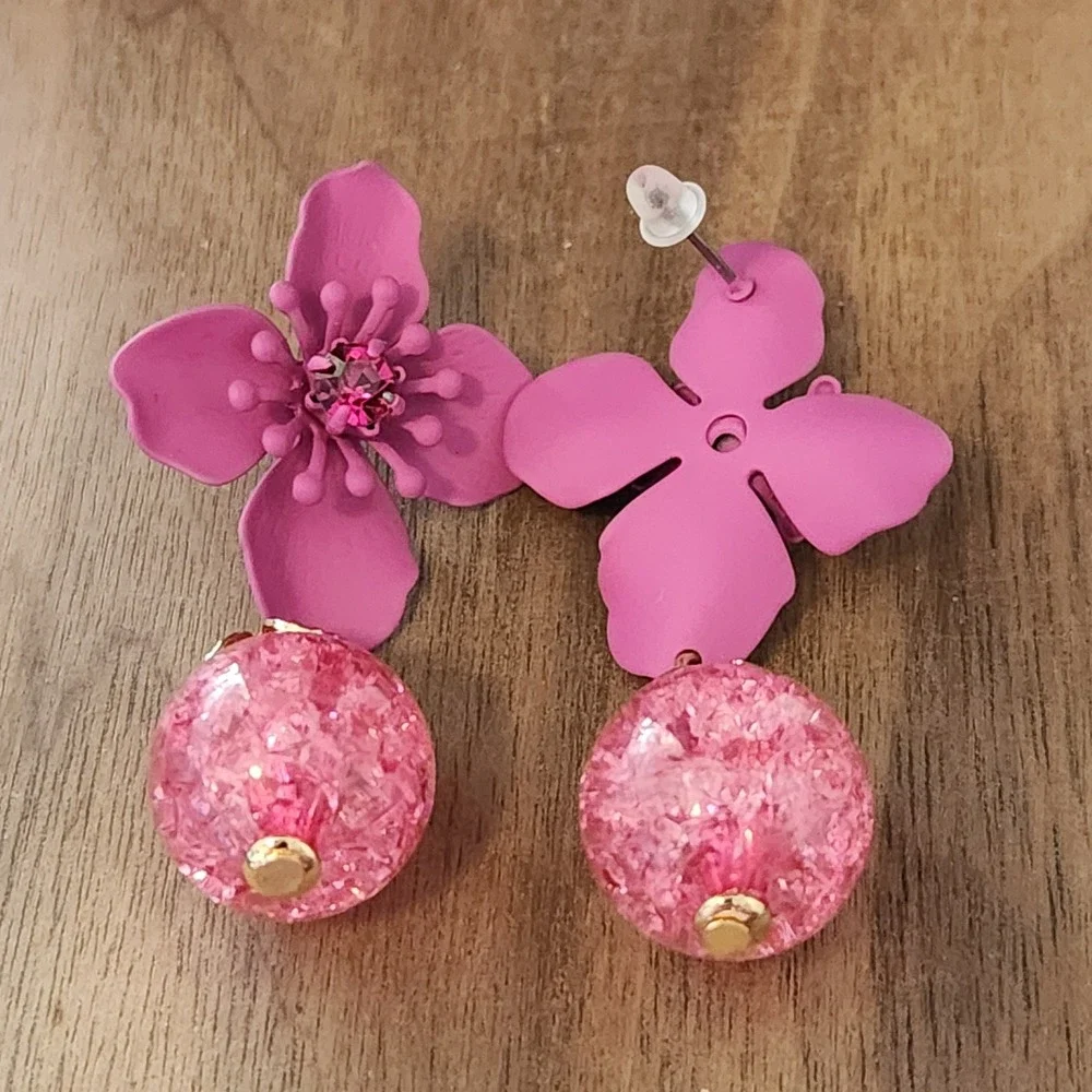 Pink Flower Drop‎ Earrings Matte Floral Rhinestone Crackle Bead Gold Tone Studs
